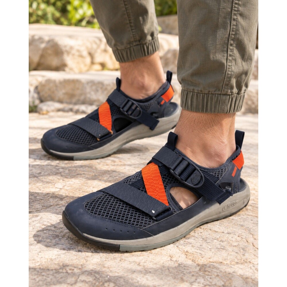 Men's sandal-style shoes